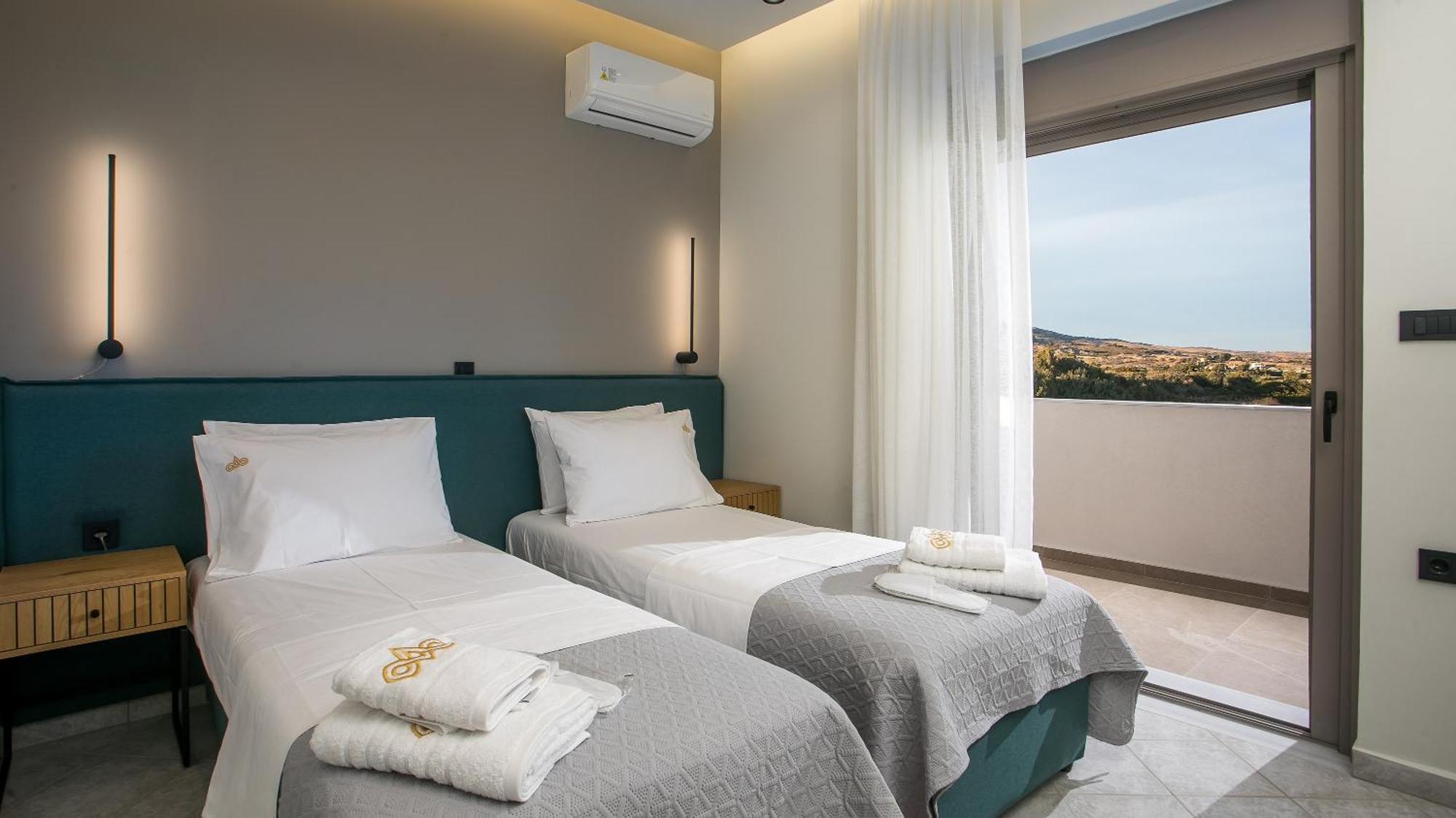 Grand Aqua Luxury By Mintzi Villa
